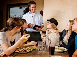 Restaurant - Hvem går mest på restaurant?