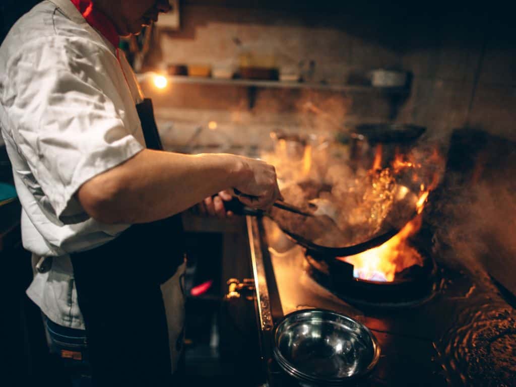 Hvem går mest på restaurant? (2)