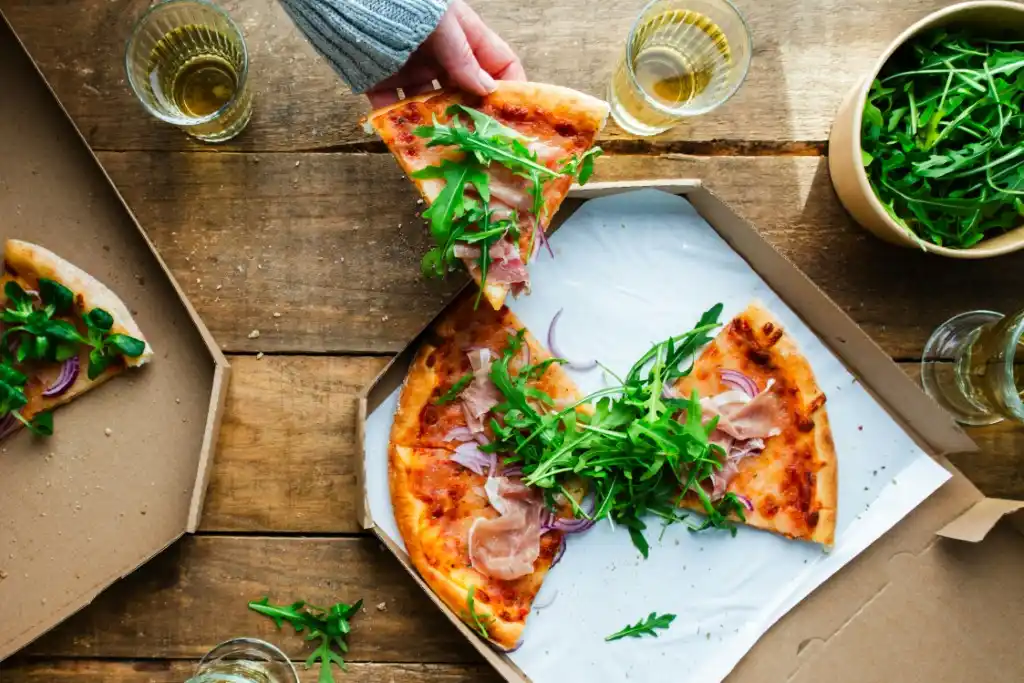 Restaurant - Takeaway-bølgen - Hvordan påvirker den byens spisesteder