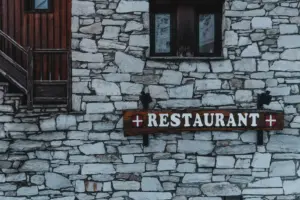 Blog - Hvordan kan du spare penge på restaurantbesøg i Danmark? 1